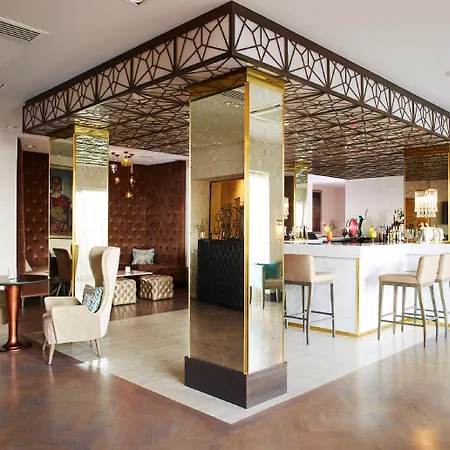 Dona Filipa Hotel Almancil