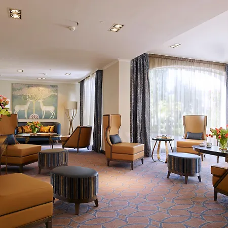 Dona Filipa Hotel