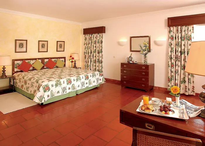 Dona Filipa 5* Almancil