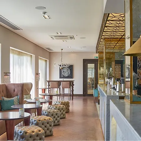 Dona Filipa Hotel 5*